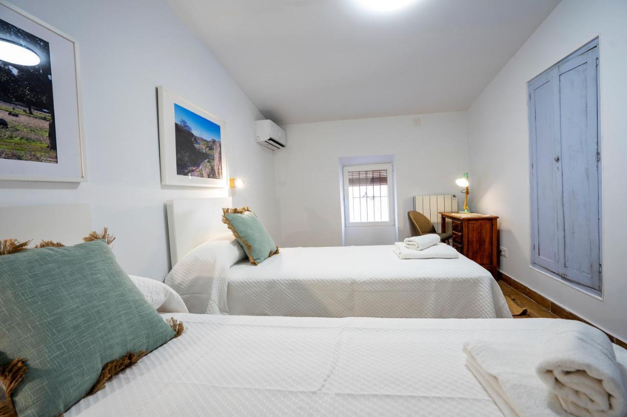 Apartamento Berrocala Caces Buitenkant foto
